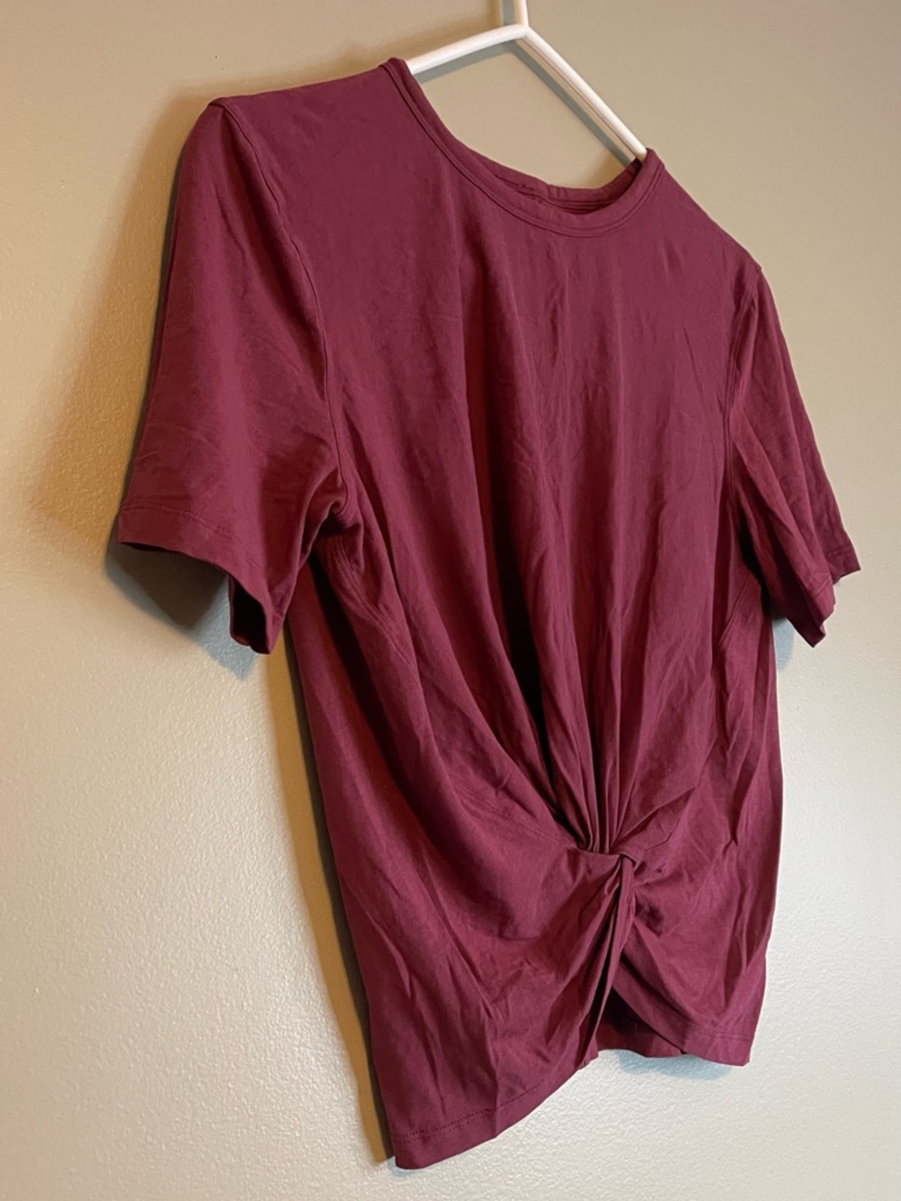 Lululemon Crescent T-Shirt in Smoky Red - Picture 6 of 11